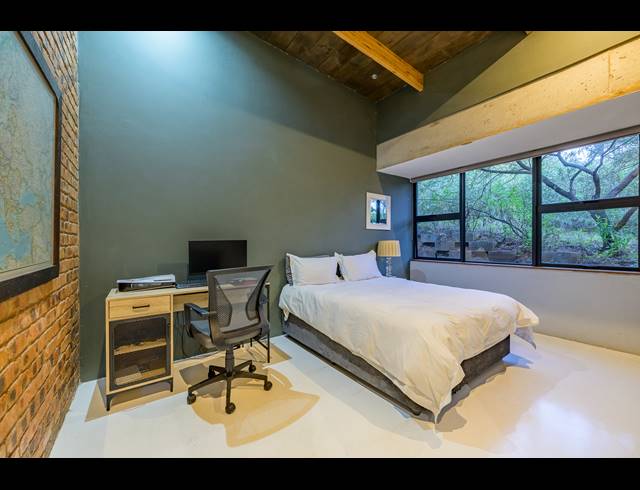 4 BEDROOM HOUSE FOR SALE IN SHEFFIELD BEACH
